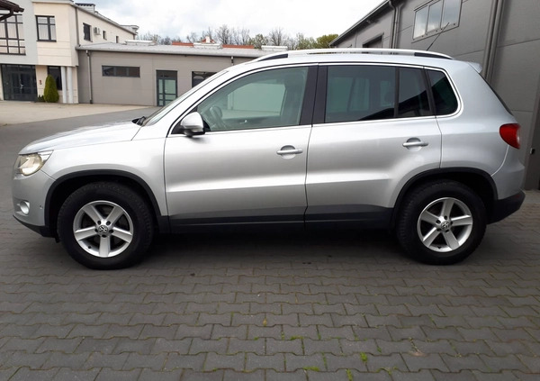 Volkswagen Tiguan cena 39500 przebieg: 136151, rok produkcji 2009 z Garwolin małe 497
